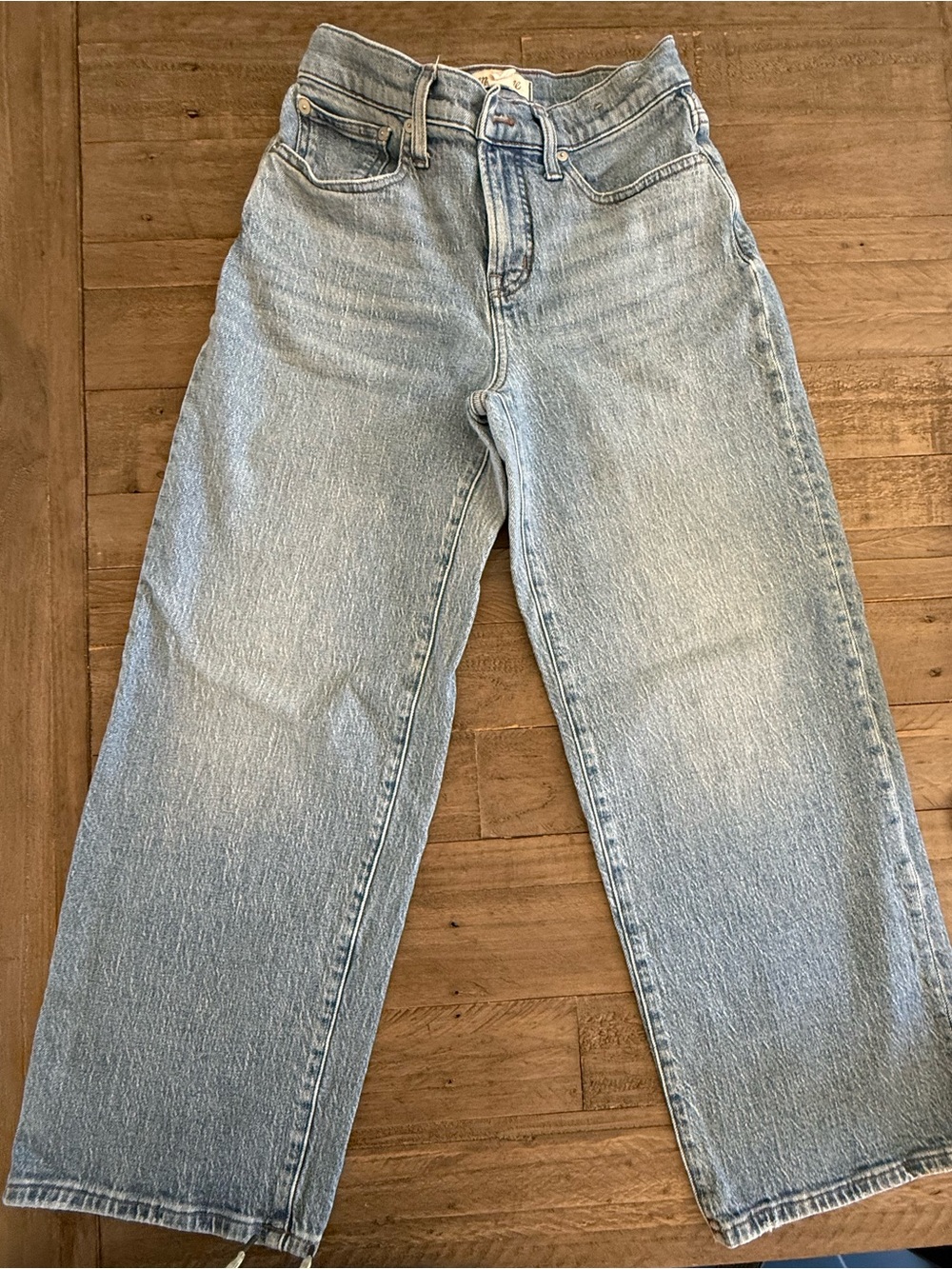 Madewell - the perfect vintage wide-leg jeans
